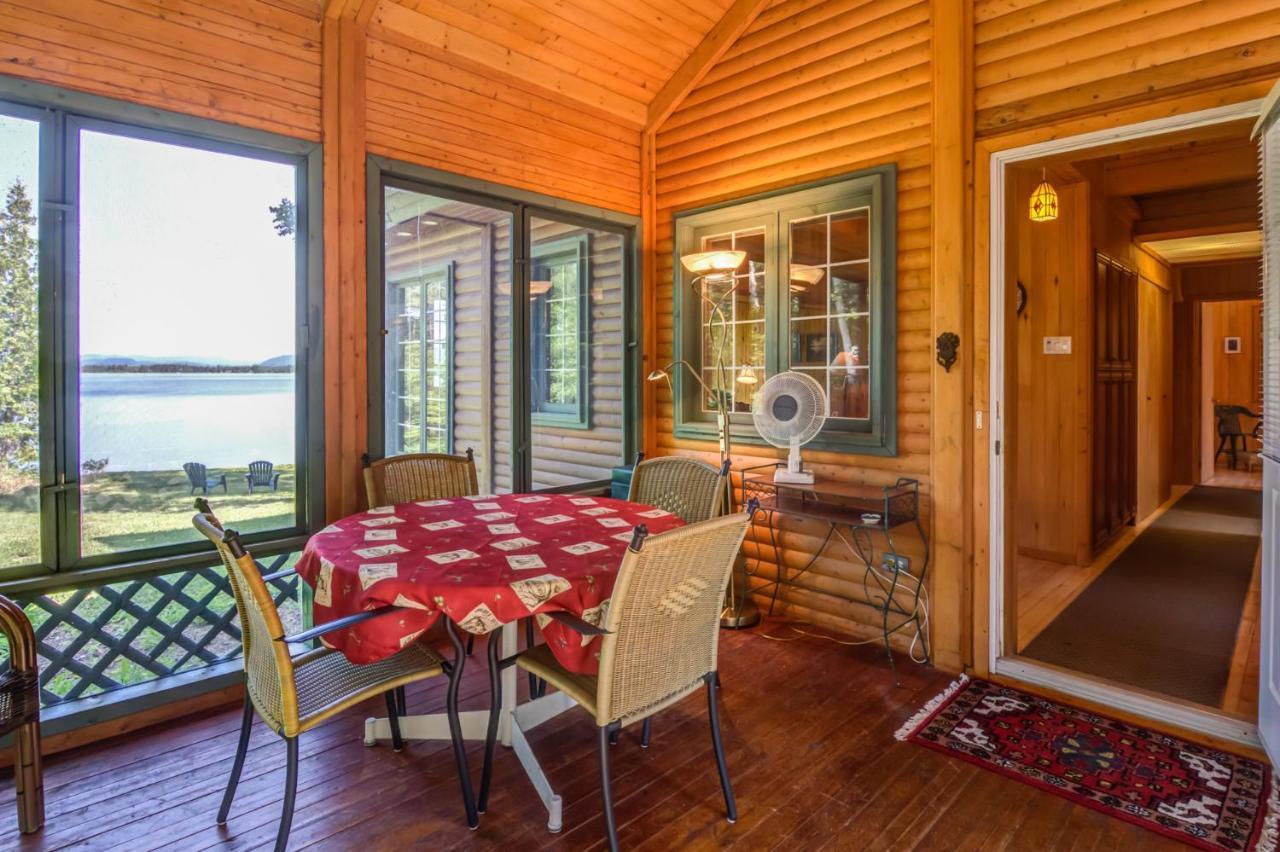 Villa Le Cent à Chicoutimi Extérieur photo