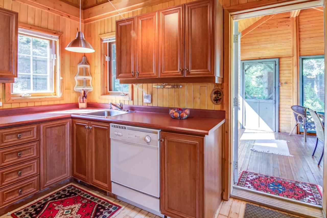 Villa Le Cent à Chicoutimi Extérieur photo